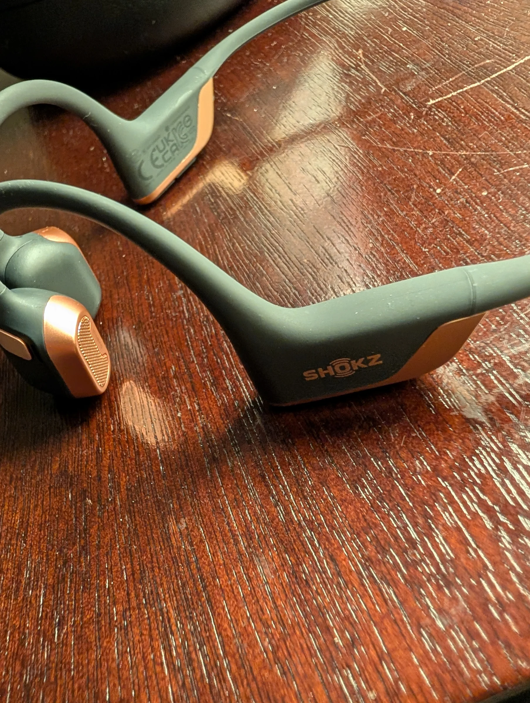 Speedwork today with these bone conduction headphones for the second time. They've been pretty good so far, better audio quality than the last ones, and much better battery life after the last ones started dying. Things are feeling crazy right now in general with holidays coming up - today was packed and this week is packed.
